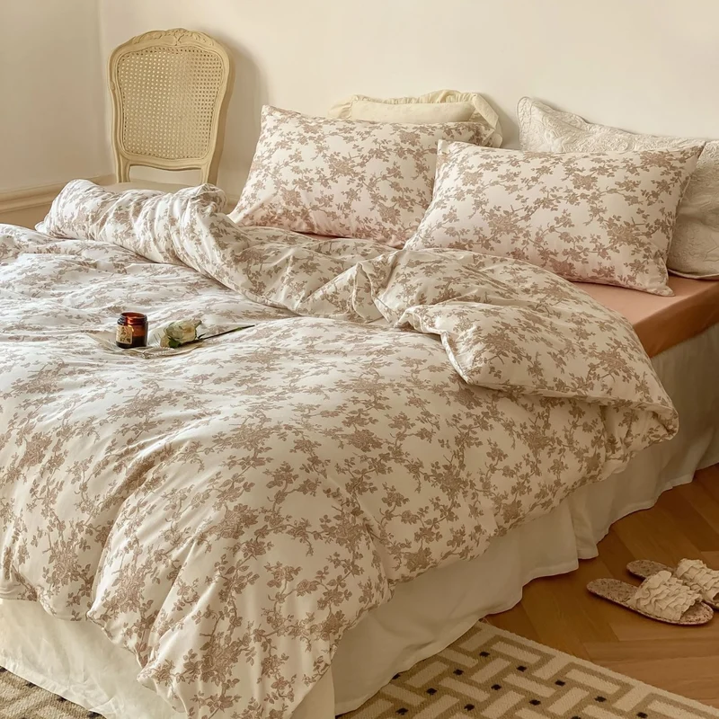 Bettbezug-Set im Retro-Botanik-Print aus Baumwoll-Perkal mit Hotelverschluss