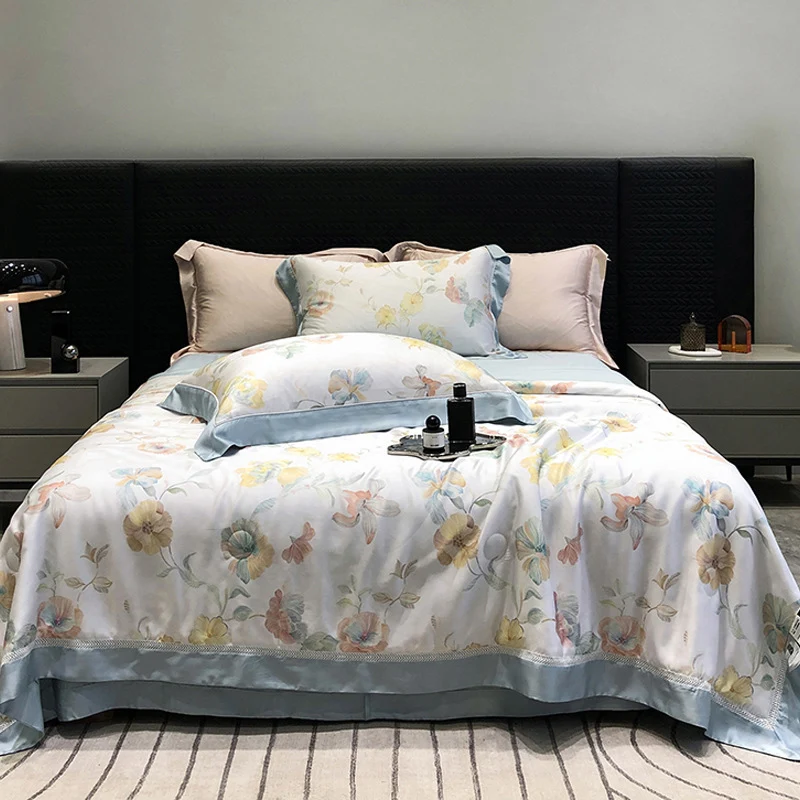 Luxuriöses Baumwollsatin-Bettwäsche-Set mit floralem Aquarellprint und feiner Satinkante