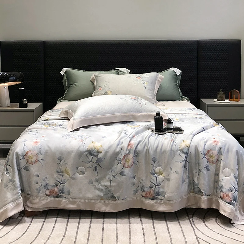 Luxuriöses Baumwollsatin-Bettwäsche-Set mit floralem Aquarellprint und feiner Satinkante
