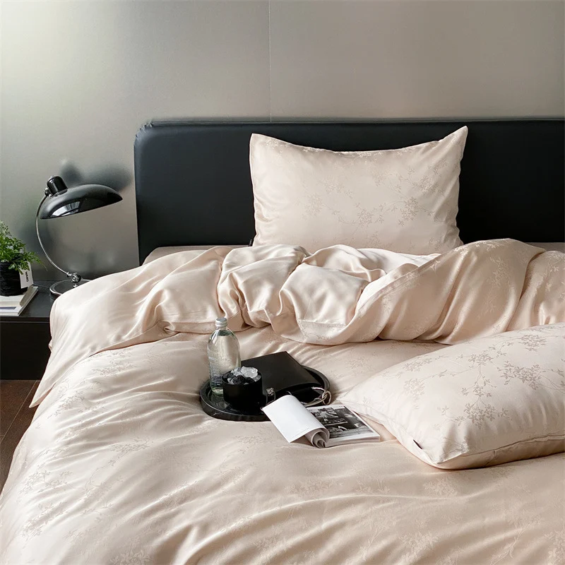 Luxuriöse Satin-Bettwäschegarnitur mit Jacquard-Leopardenmuster und seidig-mattem Finish