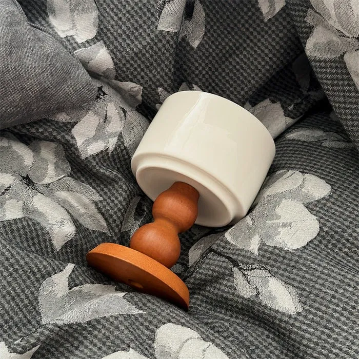 Bettwäsche-Garnitur aus Baumwoll-Perkal mit zartem Blumenmotiv und integriertem Spannbetttuch