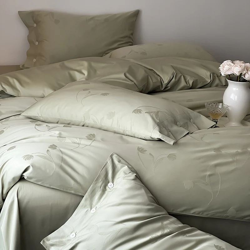 Premium-Bettbezug-Set aus Baumwollsatin mit tonalem Blumenjacquard und Knopfverschluss