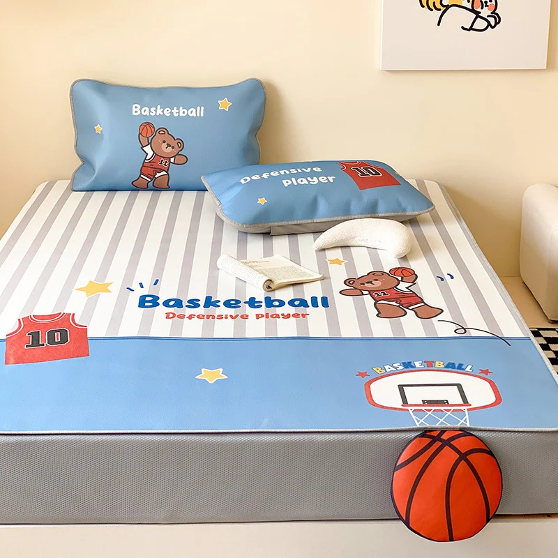 Kinder-Spannauflage mit Anti-Rutsch, Cartoon-Frühstücksprint und 3D-Stiefel-Applikationen