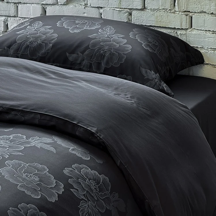 Satin-Bettbezug-Set mit dezentem Ton-in-Ton Blumenjacquard