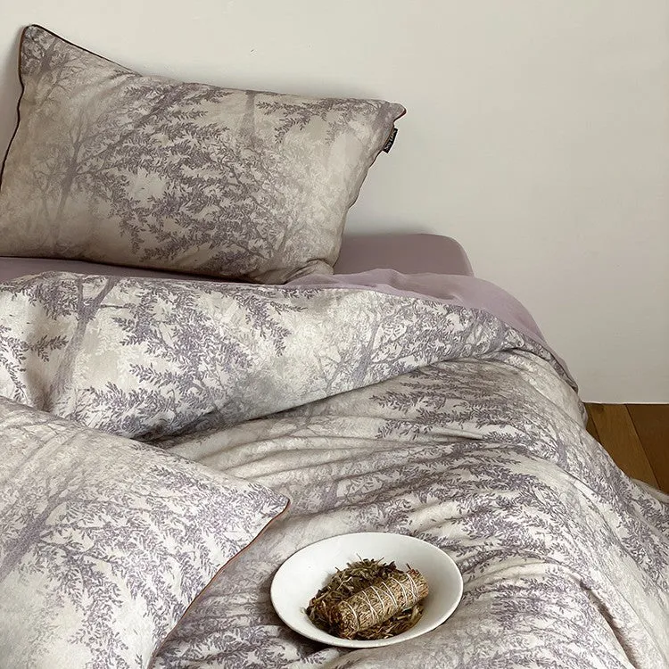 Bettbezuggarnitur aus Baumwollsatin mit filigranem Ast- und Laubdruck