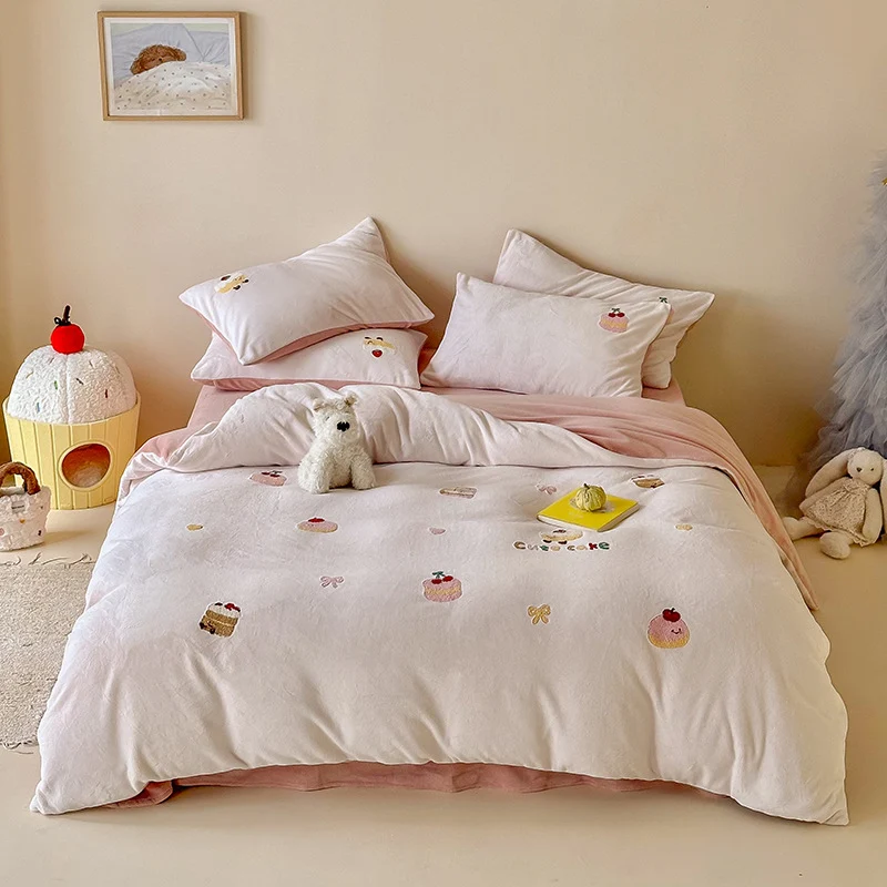 Bettwäsche-Set mit bestickten Cupcake-Motiven und weicher Baumwollmischung