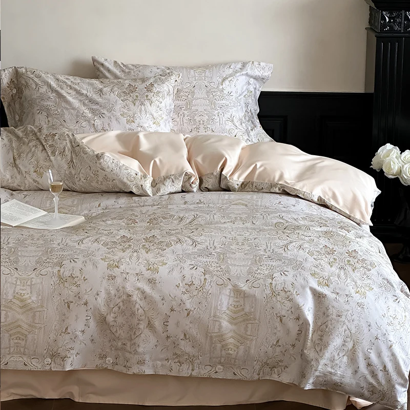 Luxuriöses Satin-Bettwäscheset mit zarten Rosenmotiven und Knopfleiste