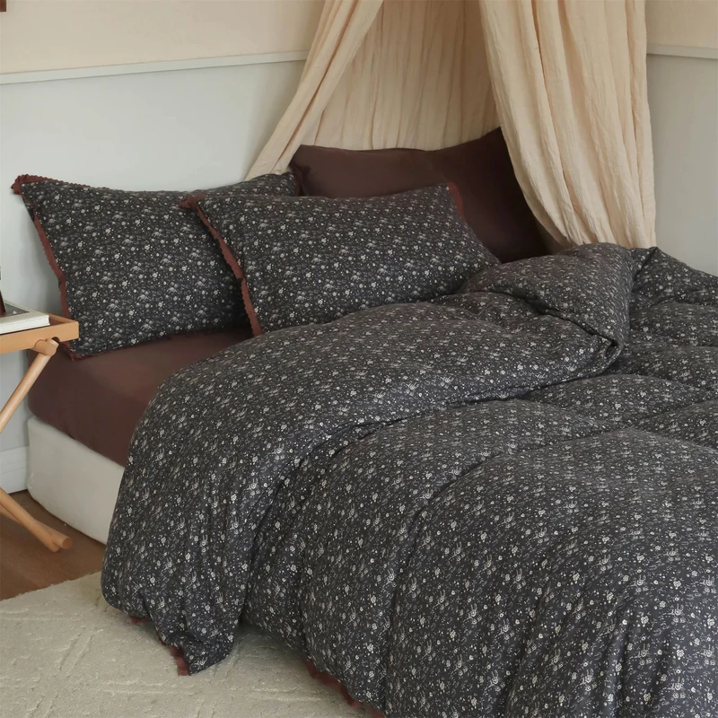 Bettwäsche-Set aus Baumwolle mit Vintage-Blumenmuster und gehäkelter Kante