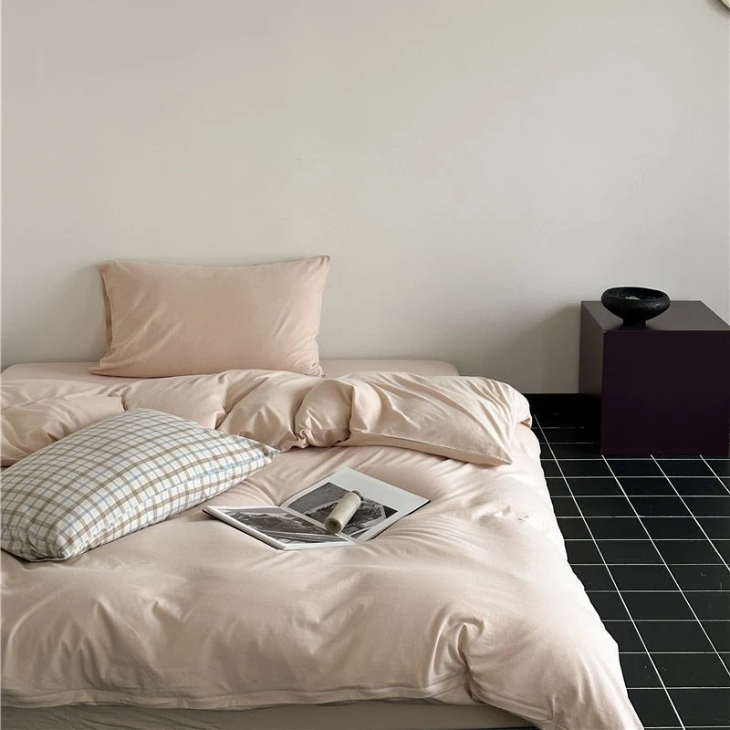 Minimalistisches Makosatin-Bettwäscheset mit extra-weicher Oberfläche und pflegeleichter Webung