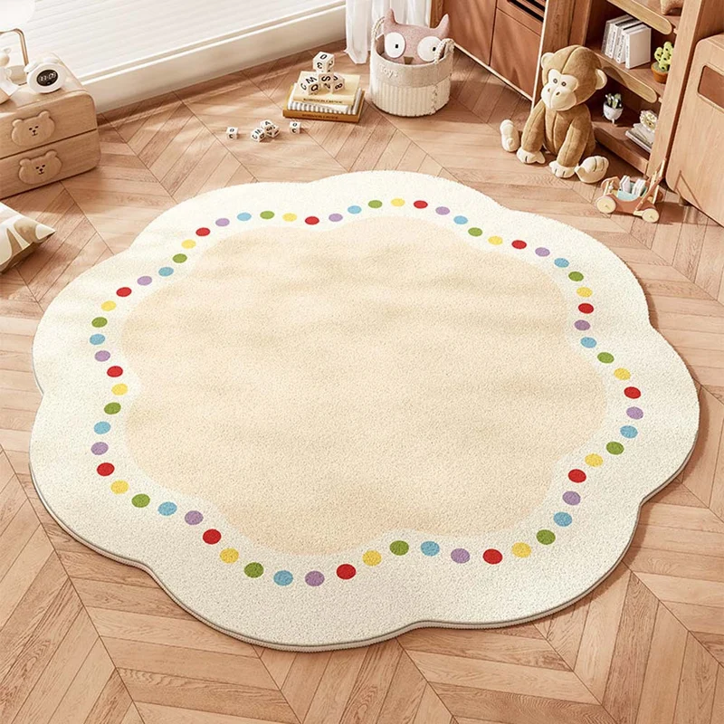 Verspielter Teppich für das Kinderzimmer