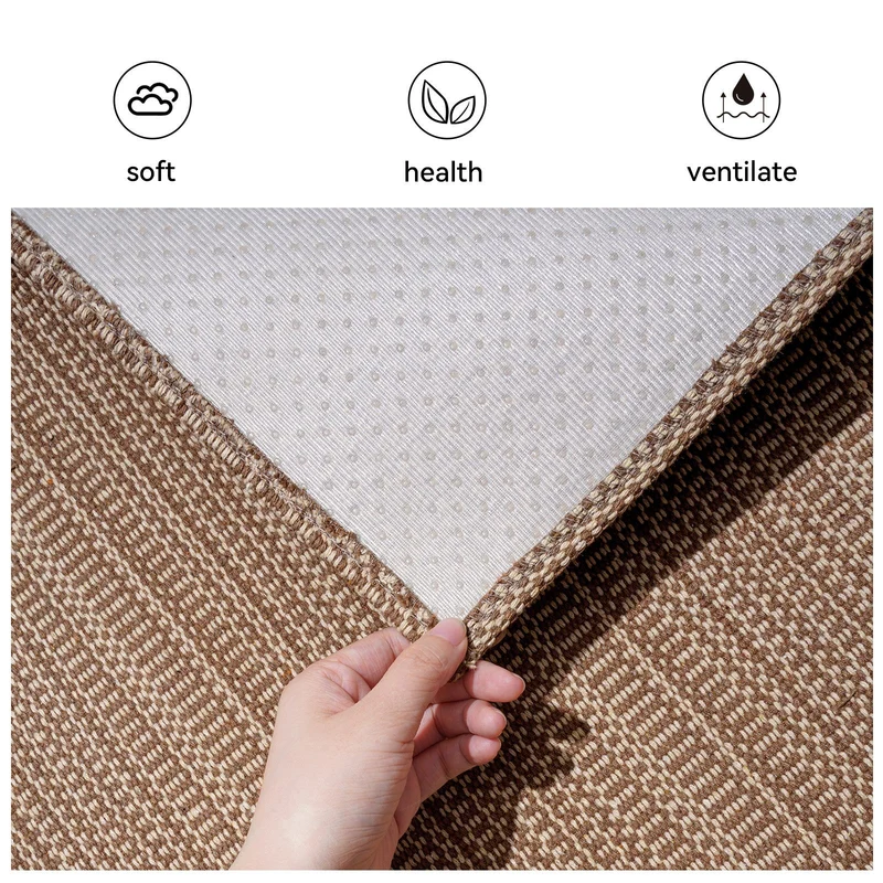 Geometrisch gemusterter Teppich