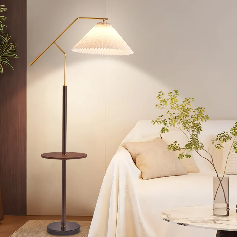 Moderne verstellbare Stehlampe