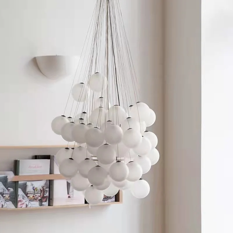 Moderne Mehrlampen-Pendelleuchte