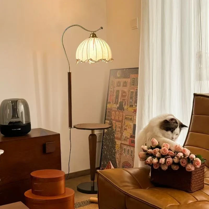 Styling geschwungene Stehlampe
