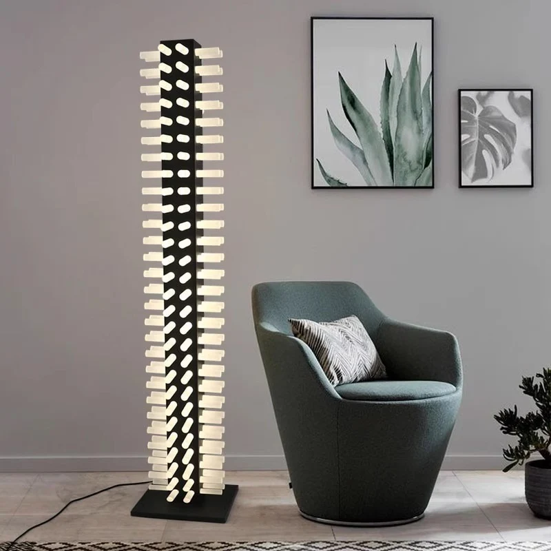 Skulpturale LED Stehlampe