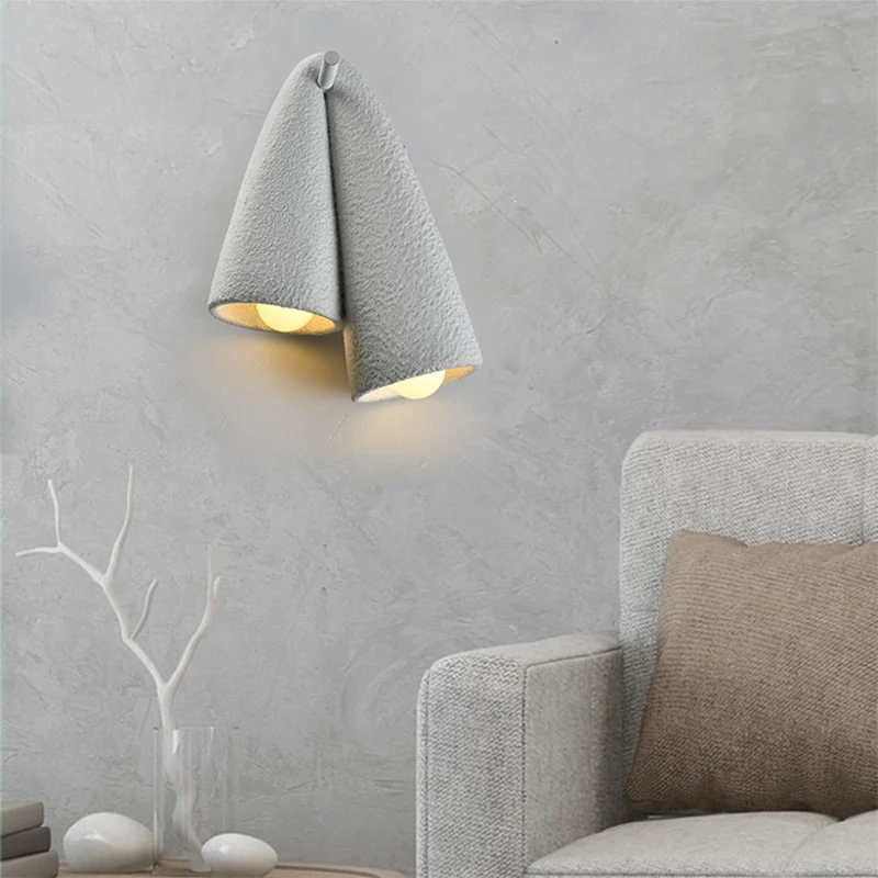 Skulpturale Schreibtischlampe