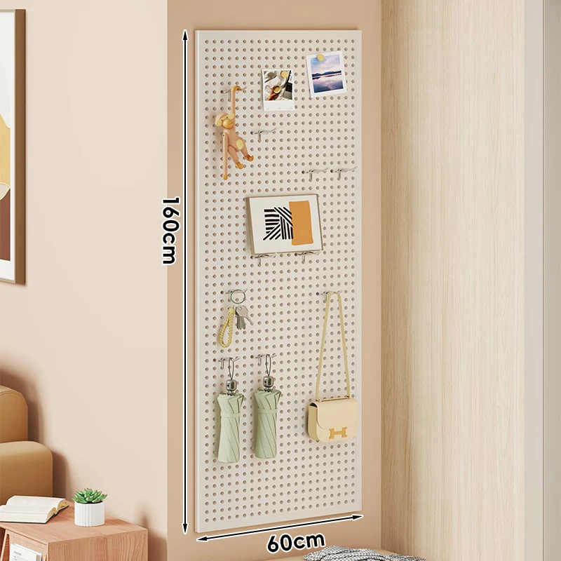 Wandmontiertes Lochplatten-Organisationspaneel mit modularen Haken