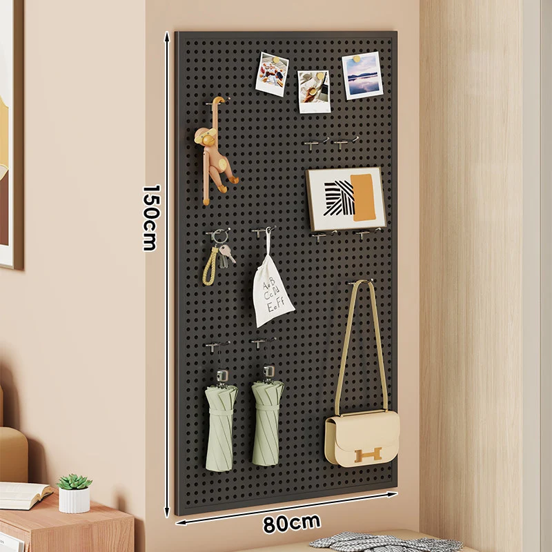 Wandmontiertes Lochplatten-Organisationspaneel mit modularen Haken