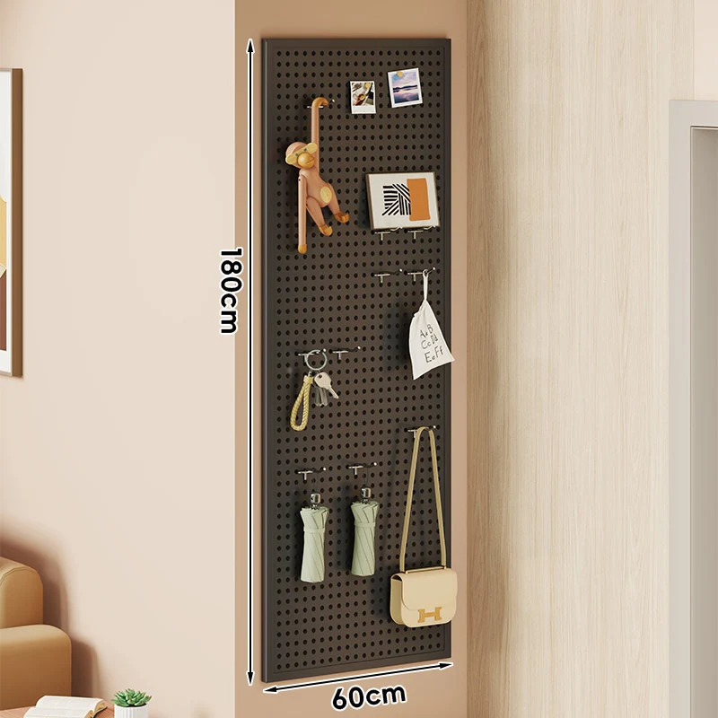 Wandmontiertes Lochplatten-Organisationspaneel mit modularen Haken