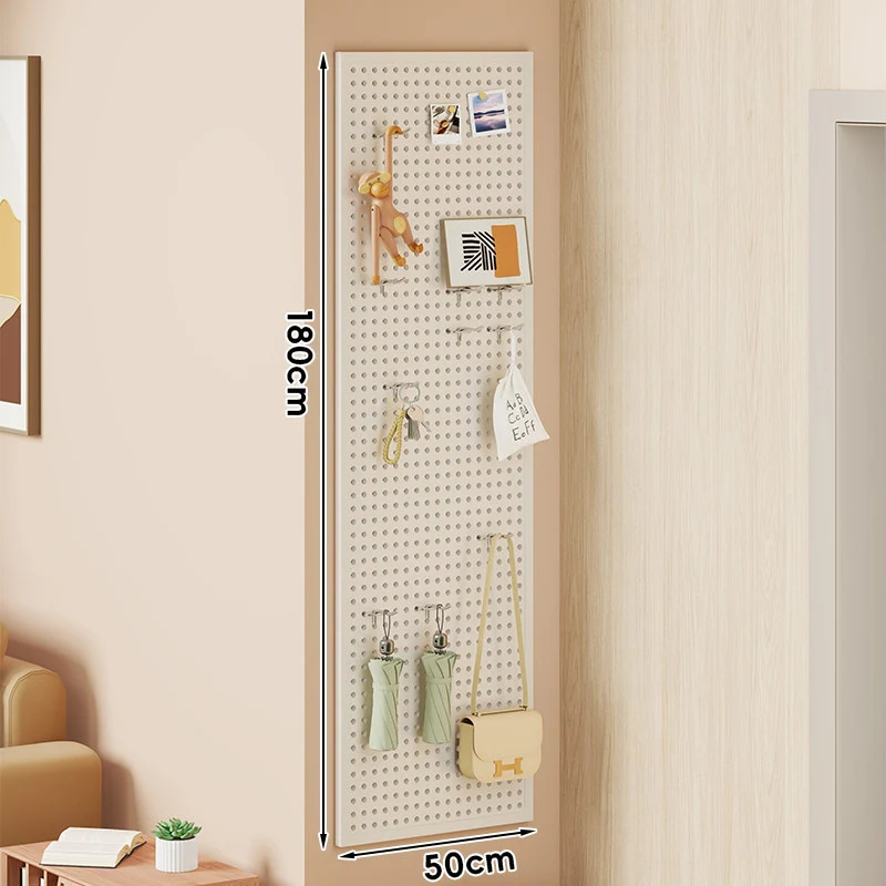 Wandmontiertes Lochplatten-Organisationspaneel mit modularen Haken