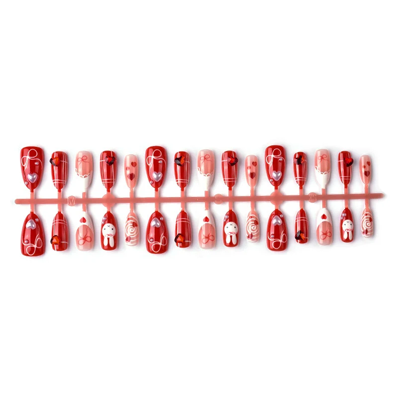 Romantisches Herz-Themen Press-On Nagelset