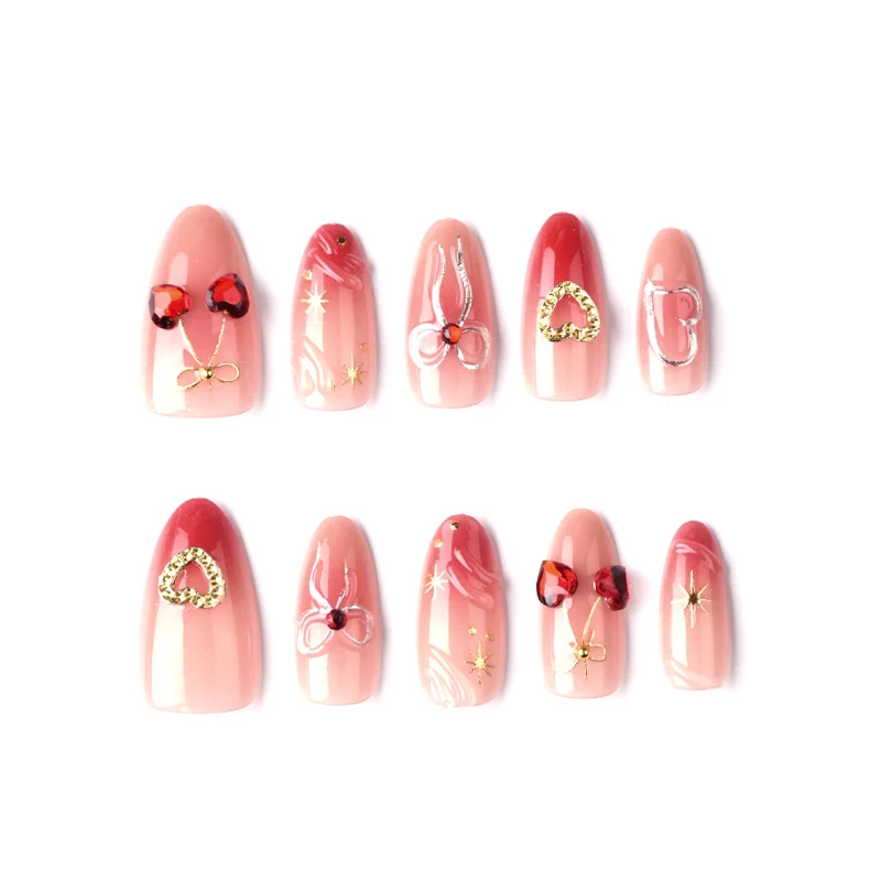 Romantisches Herz-Themen Press-On Nagelkunstset