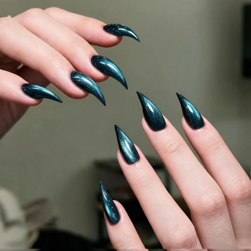 Premium Press-On-Nagelset mit Tropfen-Design