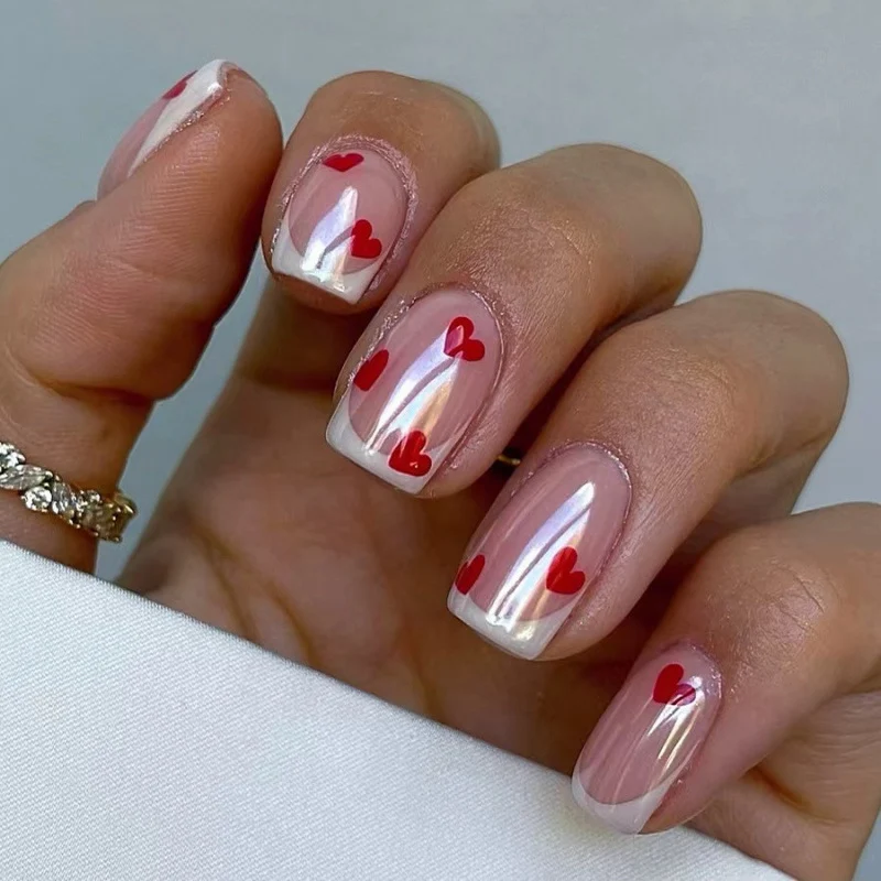 Herz-verschönerte Press-On Nagelkunst Set