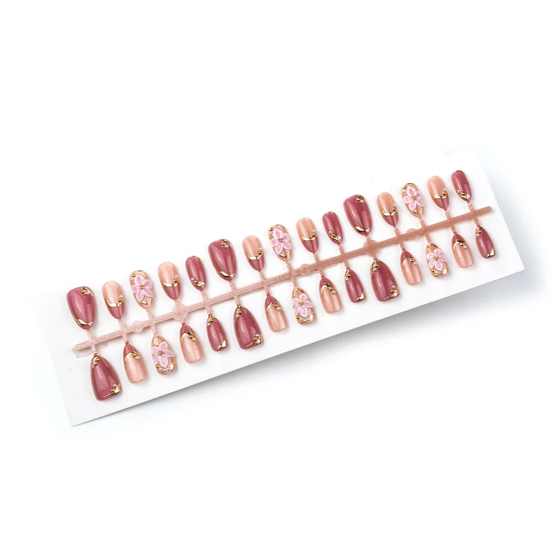 Florale Eleganz Press-On Nagelkunst Set