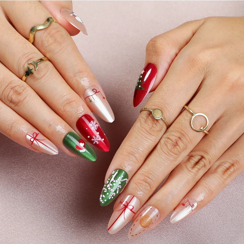 Festliches Weihnachts-Themen Press-On Nagelkunst Set