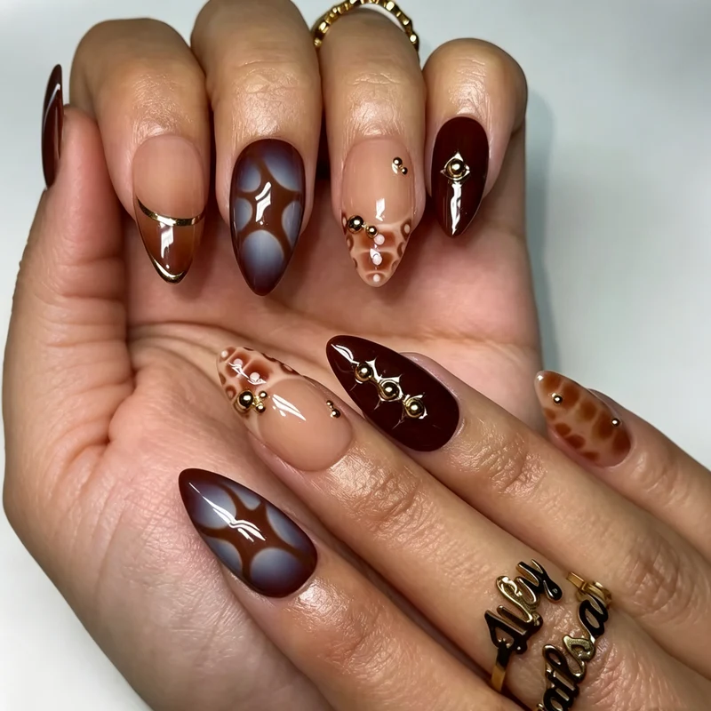 Manuelles Press-On Nagelkunst Set