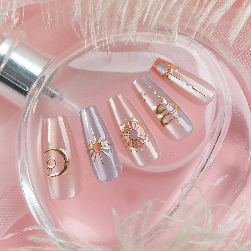 Elegantes Celestial Press-On Nagelkunst Set