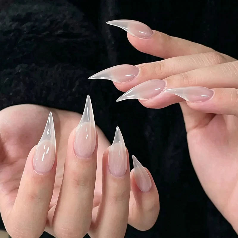 Elegantes Stiletto Press-On Nagelkunst Set