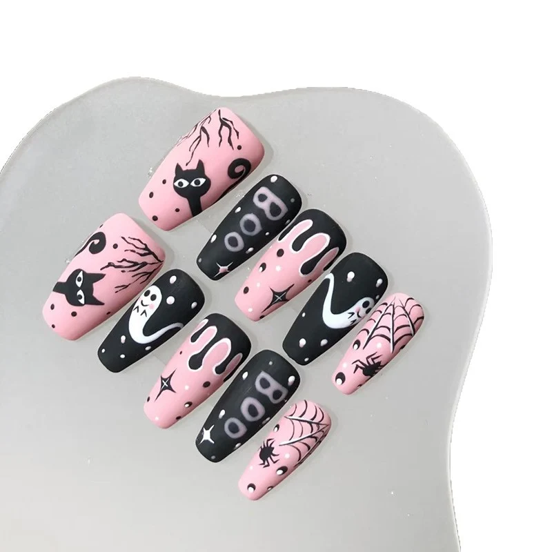 Halloween-Themed Künstlerische Press-On Nagel Kollektion