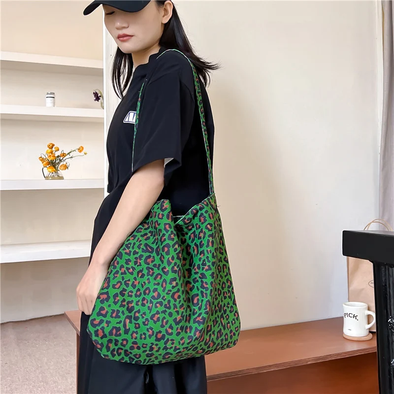 Stylische Tierdruck Schultertasche