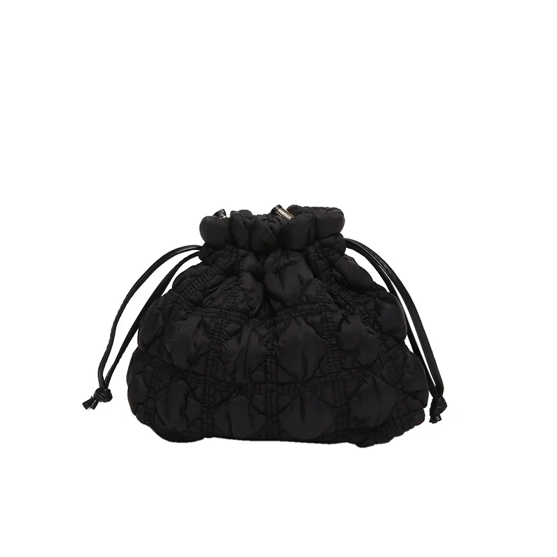 Gepolsterte Kordelzug-Handtasche