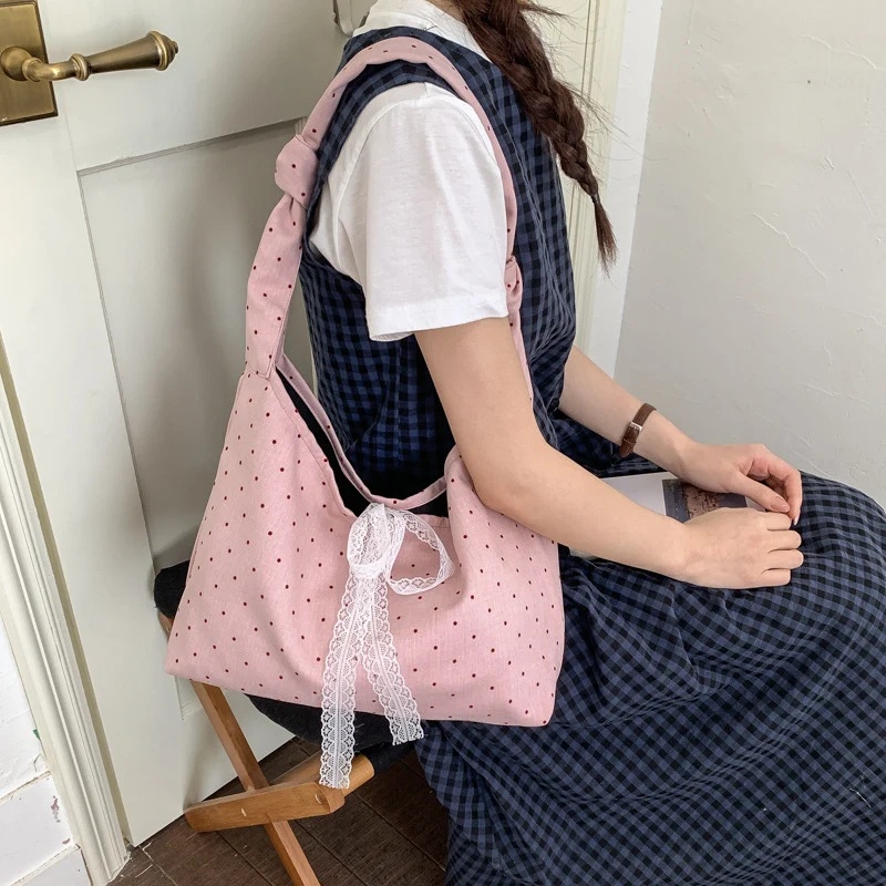 Polka Dot Canvas Hobo Tasche