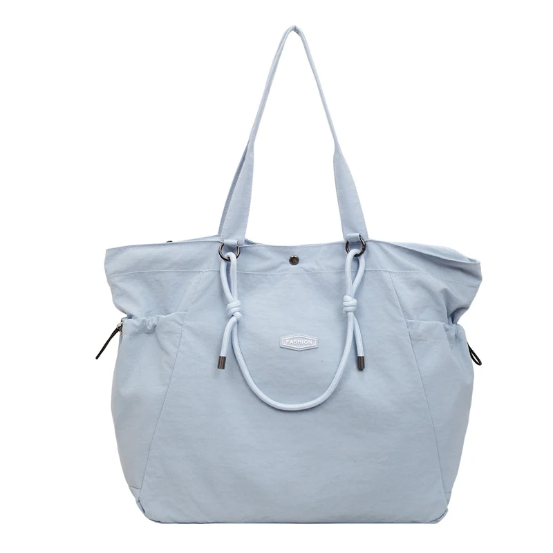 Geräumige Mehrzweck-Tragetasche mit vielen Taschen