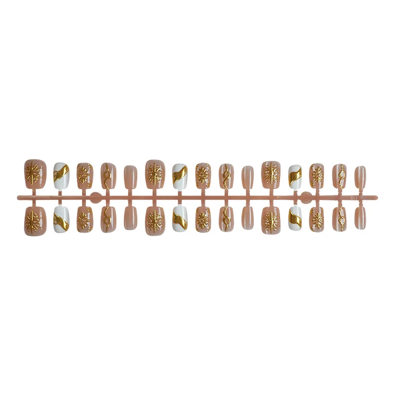 Elegante goldverzierte Press-On-Nagelkunst-Set