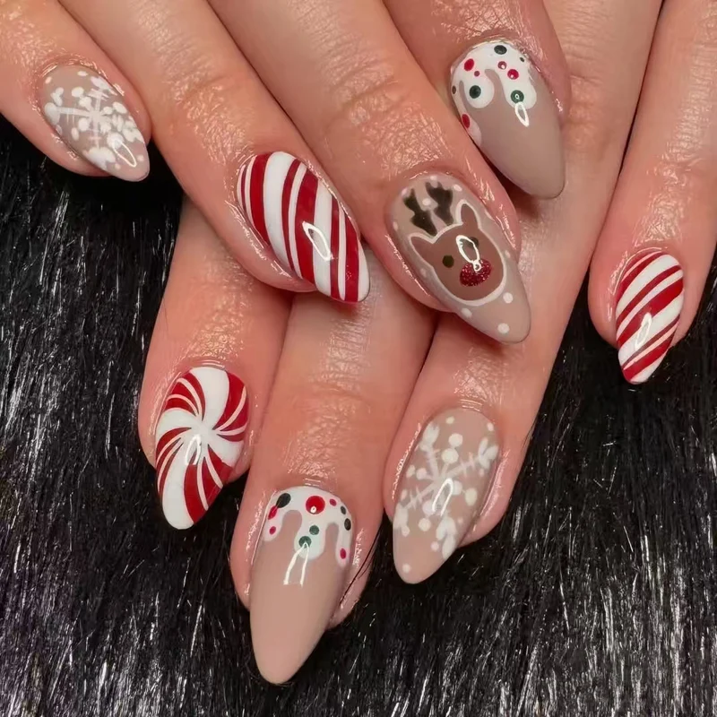 Festliche Feiertags-Themen Press-On Nagelkunst Kollektion