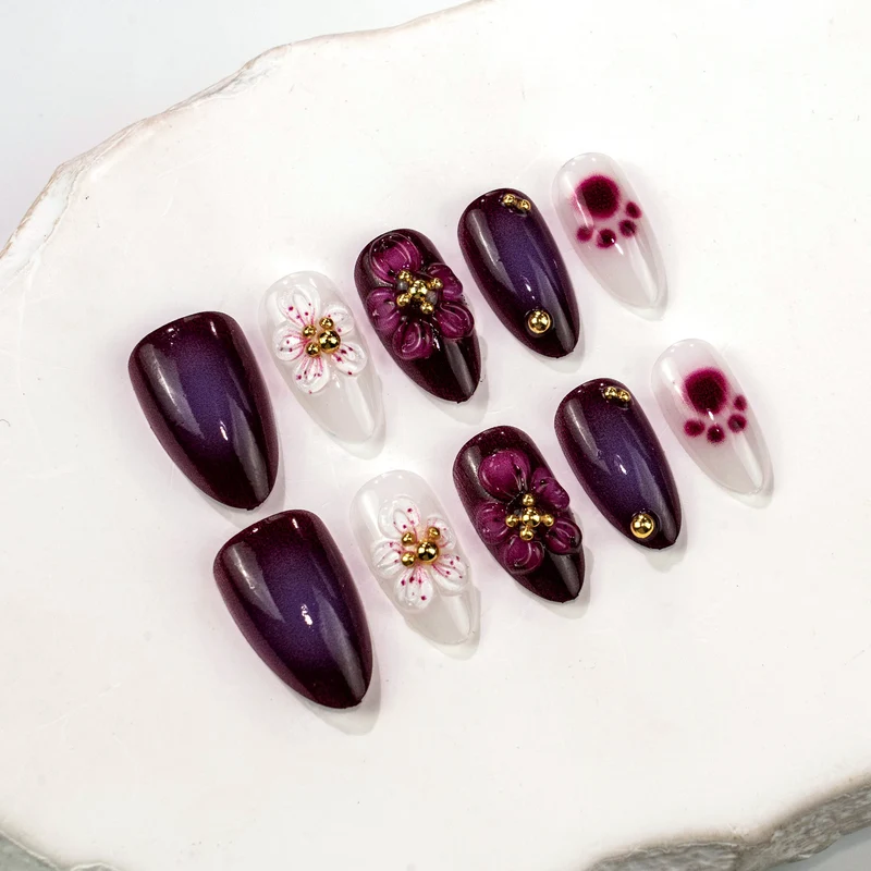 Elegantes blumeninspiriertes Aufklebenägel-Set