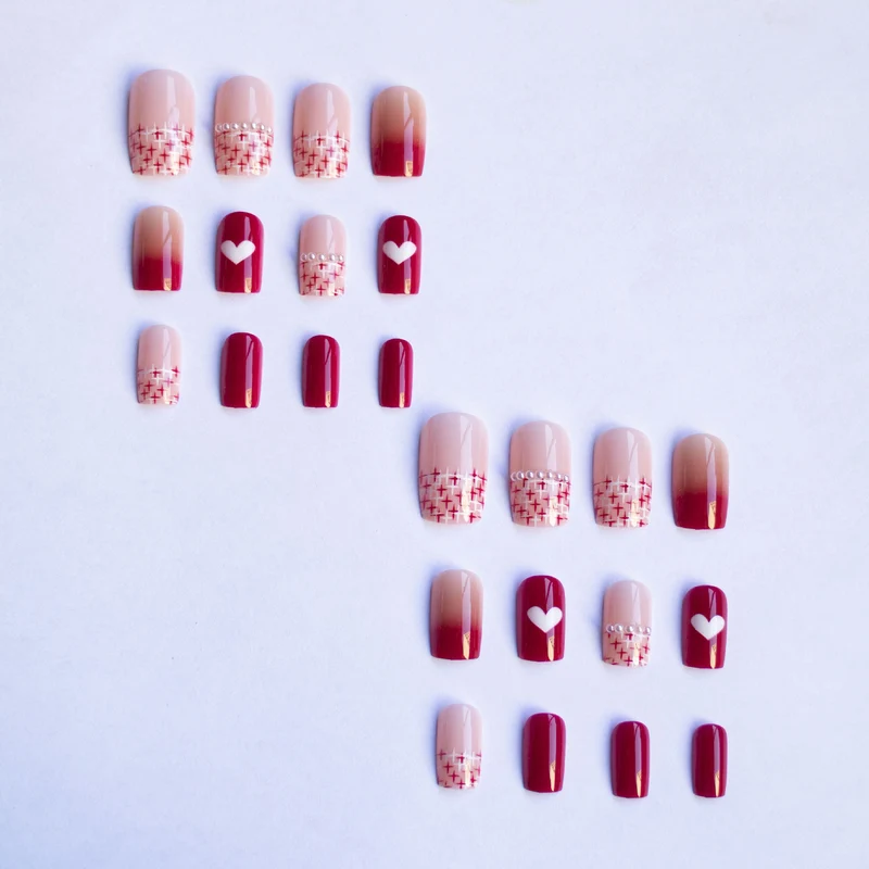 Stylisches Herz- und Ombre-Nagelkunst-Set