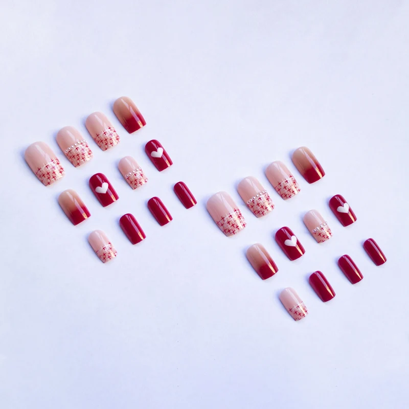 Stylisches Herz- und Ombre-Nagelkunst-Set