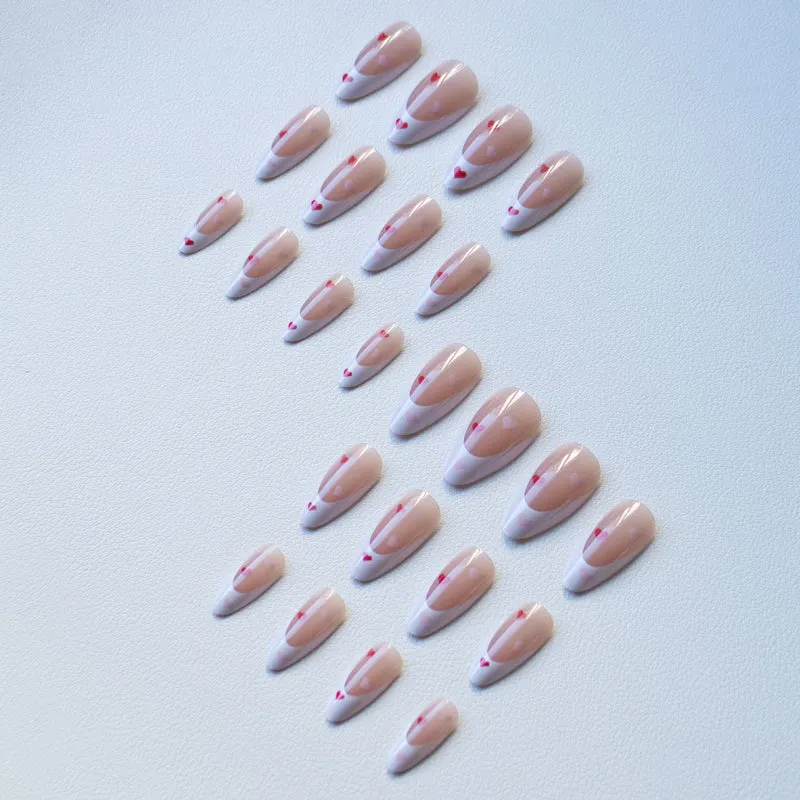 Herz-Themen Französische Tipp Acryl Nagelkunst