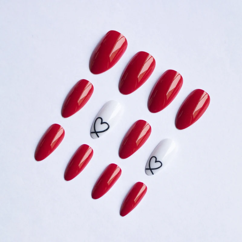 Herz-themen Kunstnageldesign