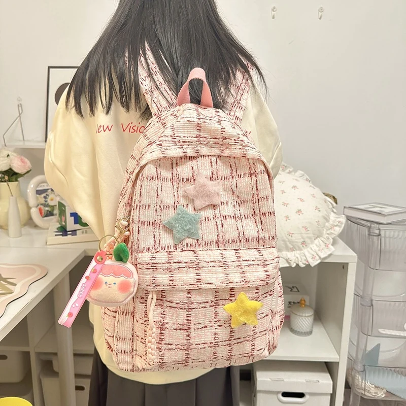 Süßer mit Sternen verzierter Rucksack