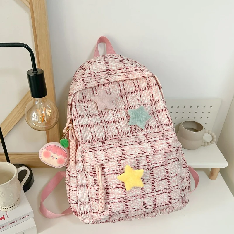 Süßer mit Sternen verzierter Rucksack