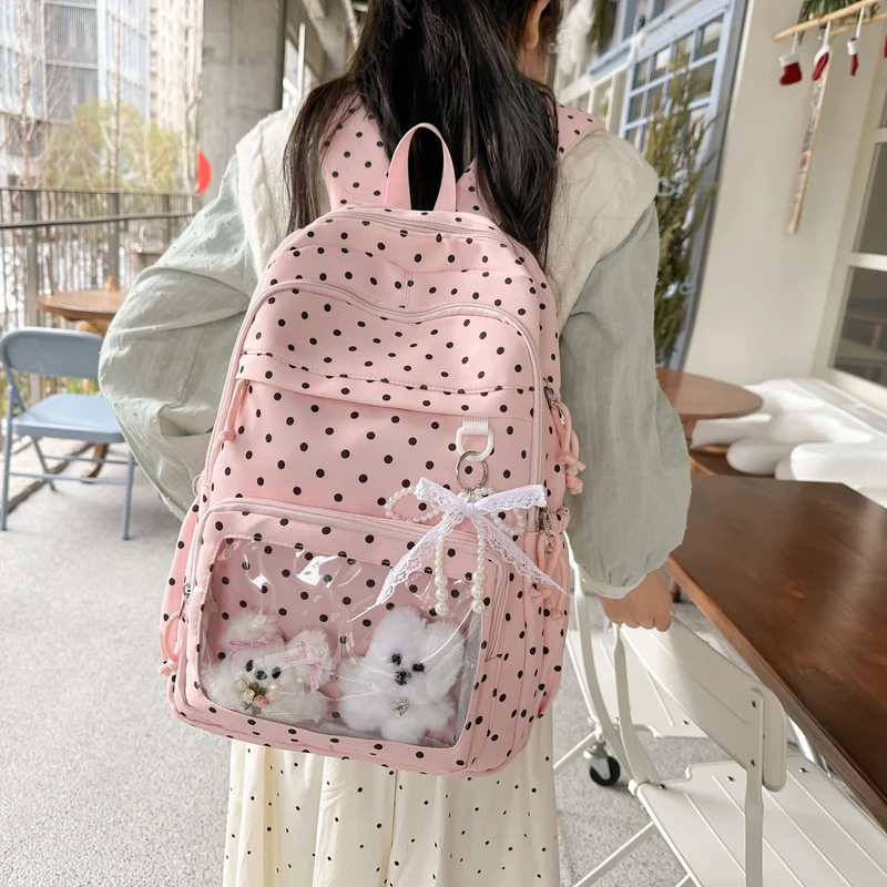Hübscher Rucksack mit Punktenmuster