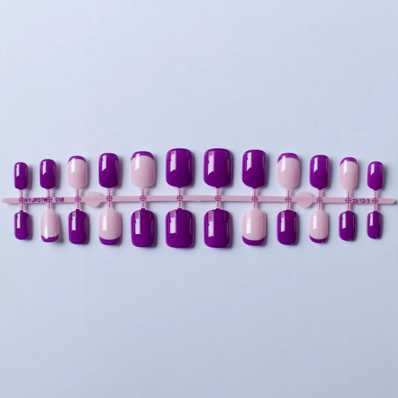 Stylisches French Tip Nail Art Set