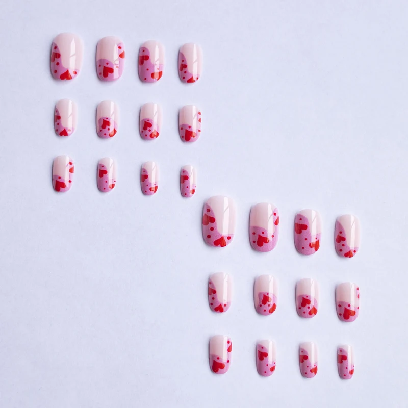 Herz Muster Nagelkunst